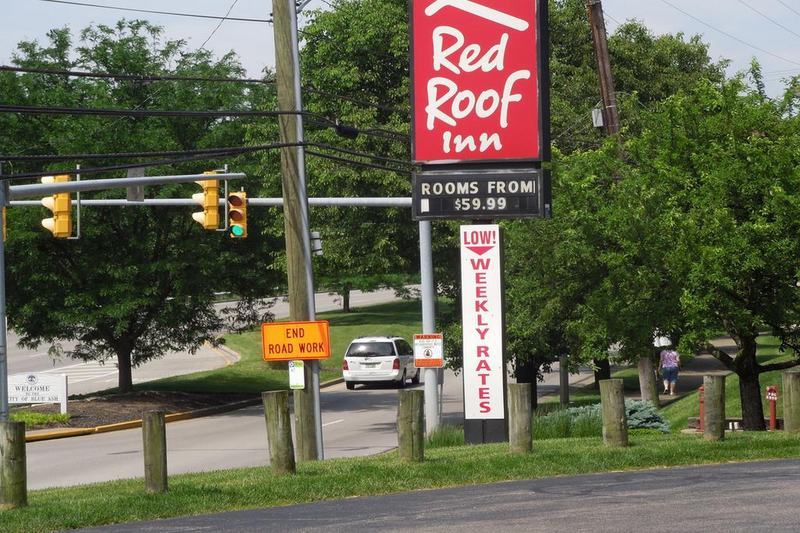 Motel Red Roof Cincinnati Northeast - Blue Ash